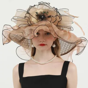 Chapeau de mariage élégant