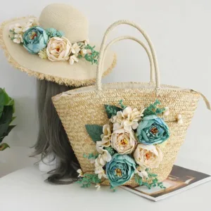 Sac de plage et chapeau en paille à fleurs pour femmes