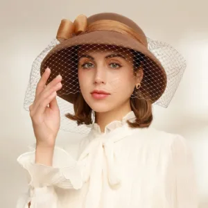 Chapeau cloche dentelle et ruban