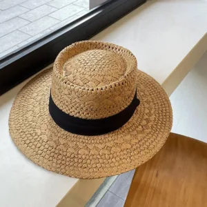Chapeau de soleil ajouré