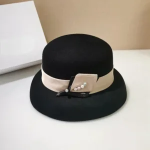 Chapeau cloche original en feutre