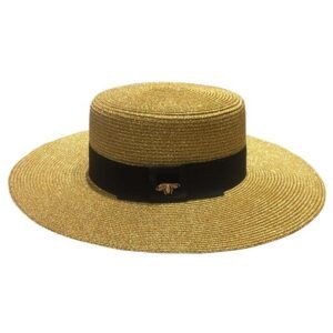 Chapeau de paille rétro
