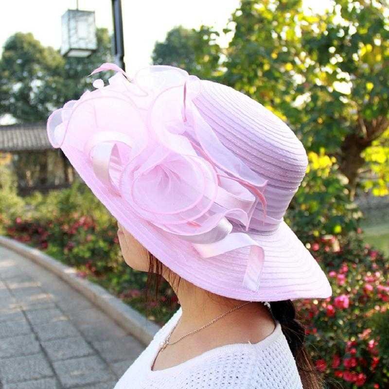 Chapeau femme mariage 2025 : 20 modèles approuvés par les wedding planners + code vestimentaire